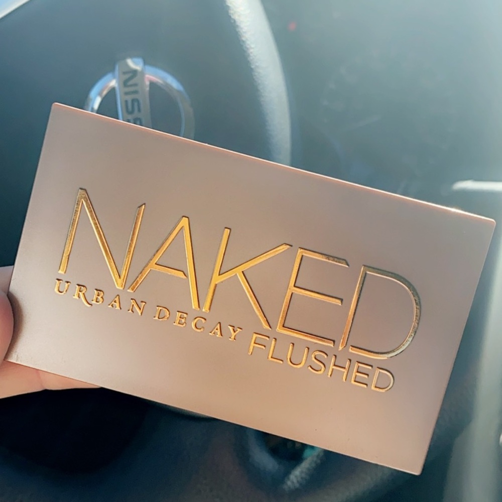 Urban decay naked flushed palette